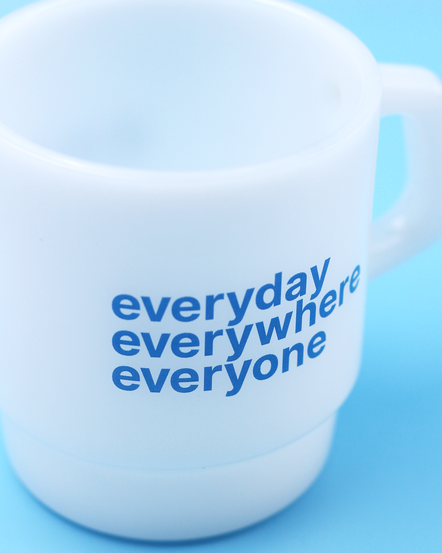 MILKY WHITE GLASS MUG Milky white glass milky white のガラス