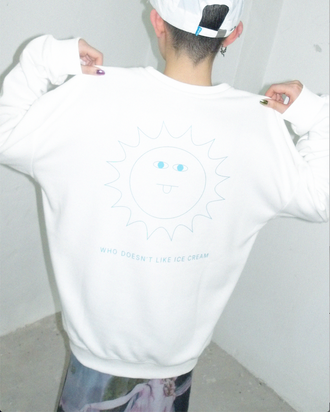 eee 長袖T恤 Long Sleeve Blue T-shirt/ Hoodie